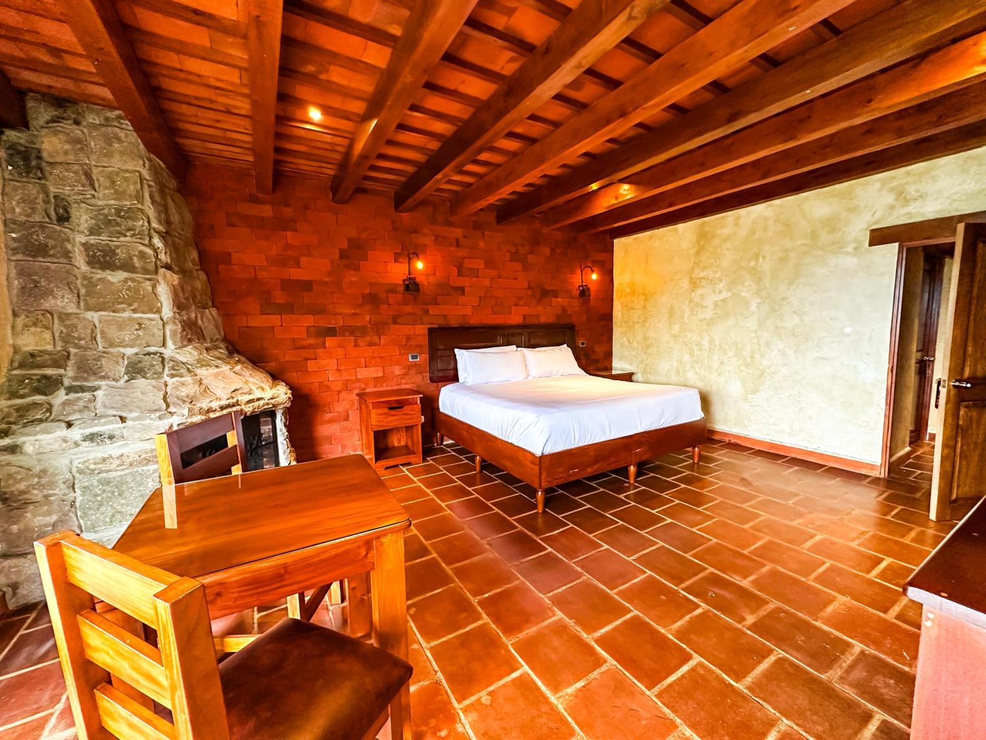 Le Suisse Spa Santa Lucia Milpas Altas ภายนอก รูปภาพ